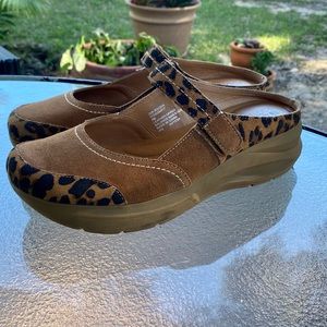 Beautiful pair of shoes leather very comfortable in very good condition